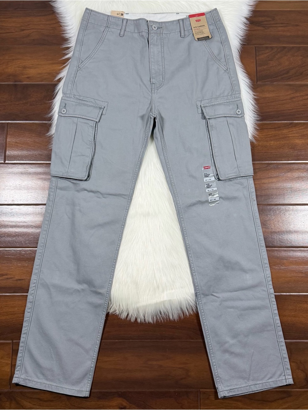 Levi's Men's Size 32 X 34 Grey Ace Cargo Pants